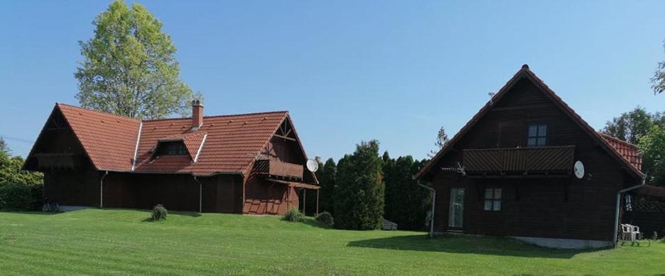 Almos Apartman Balatonfenyves Luaran gambar